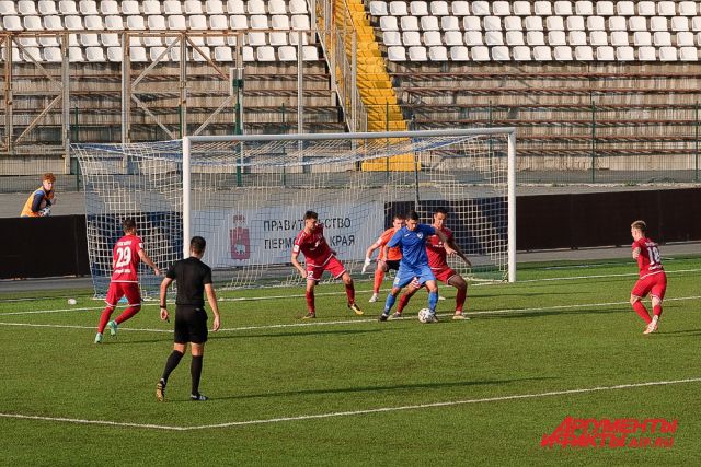 «Звезда» сыграла вничью с «Новосибирском» в первом домашнем матче сезона