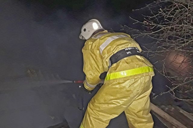 В Феодосии произошел пожар, в результате которого пострадали два человека
