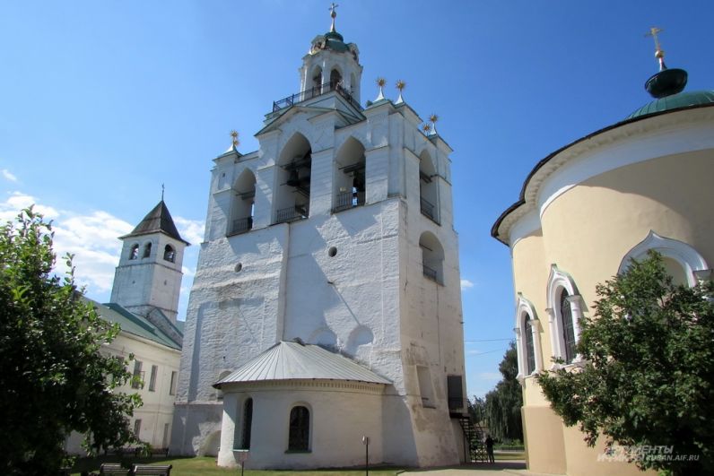 Спасо-Преображенский собор в Ярославле.