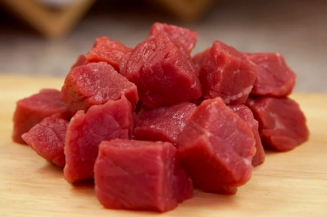 На Смоленщине утилизировали около 700 кг мяса неизвестного происхождения
