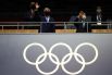Президент Международного олимпийского комитета Томас Бах и император Японии Нарухито (слева направо) на церемонии открытия на Национальном олимпийском стадионе