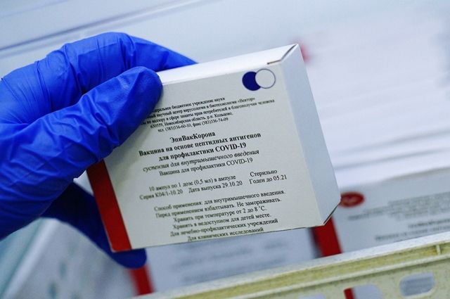 Партия вакцины «ЭпиВакКорона» прибыла в Псковскую область