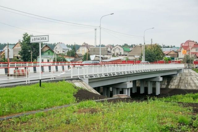 В Барнауле открыли реконструированный мост во Власихе