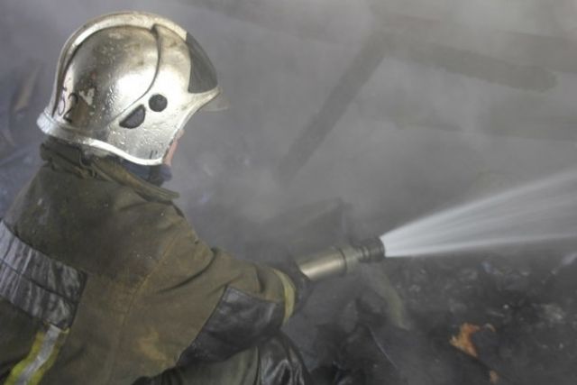 В Петербурге потушили крупный пожар в жилом доме на Лиговском проспекте
