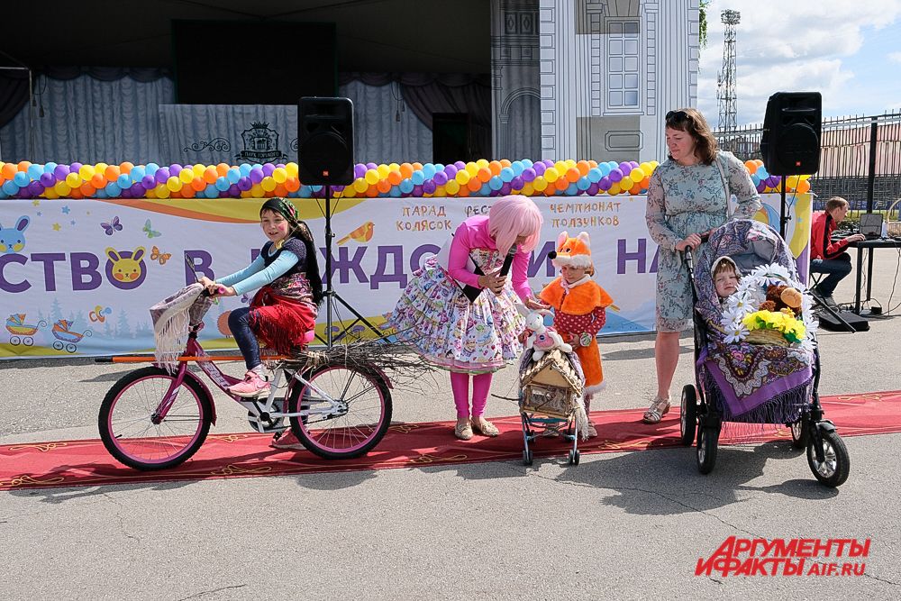 Парад колясок-2021 в Перми.