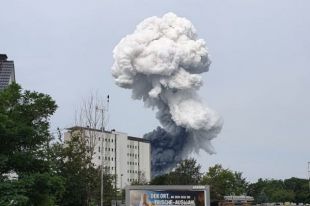 Мощный взрыв прогремел на химзаводе в Германии: подробности