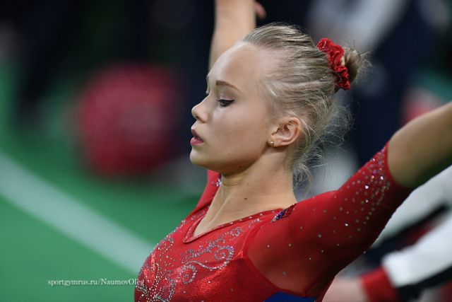 Владимирская гимнастка Ангелина Мельникова стала Олимпийской чемпионкой