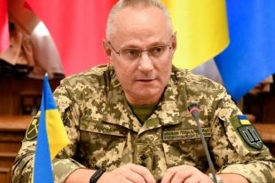 Хомчак покинет должность главнокомандующего ВСУ, - ОП
