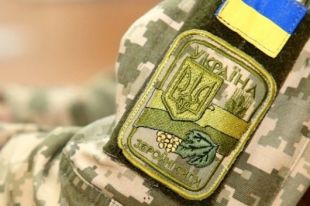Германия эвакуирует 15 украинских раненных военных для лечения