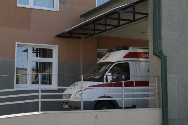 75-летний водитель попал в больницу после тройного ДТП под Новосибирском