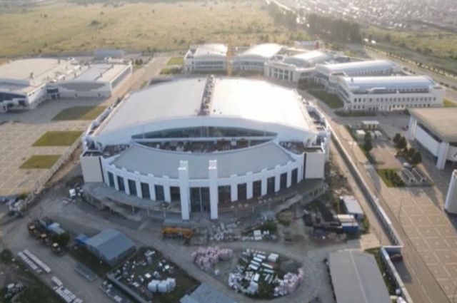 Дворец водных видов спорта в Краснодаре достроят до конца текущего года