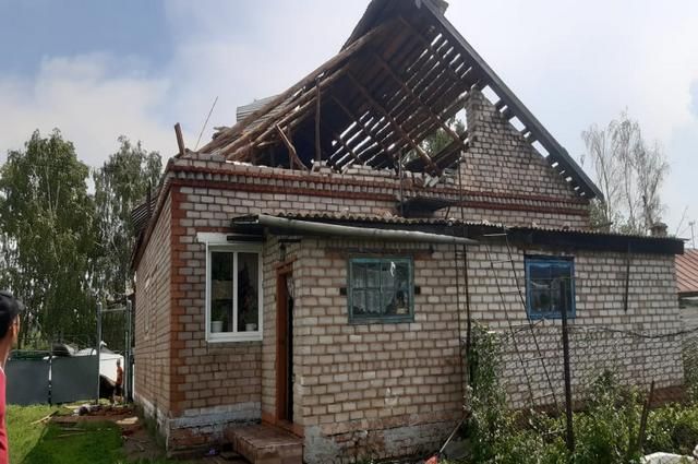 Ураган сорвал крыши домов в четырёх районах Башкирии