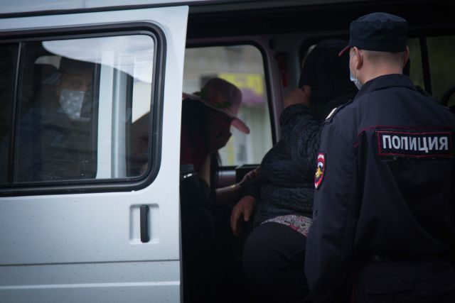 В Новосибирске возбудили дело после нападения с ножом на пассажира автобуса
