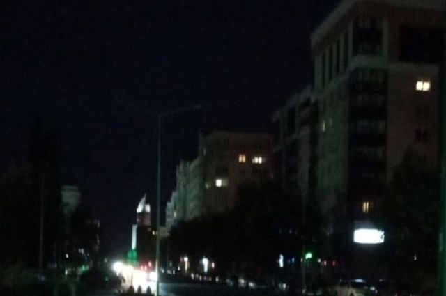 На улице имени Мустая Карима в Уфе уже месяц не включают фонари