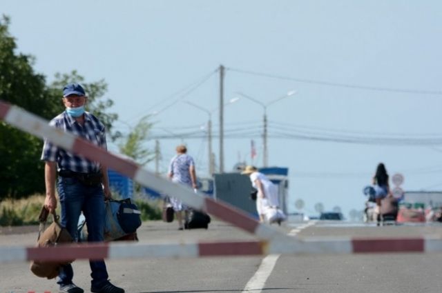 Жители Донбасса назвали основные проблемы на КПВВ