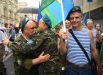 Десантники во время празднования Дня Воздушно-десантных войск в Москве