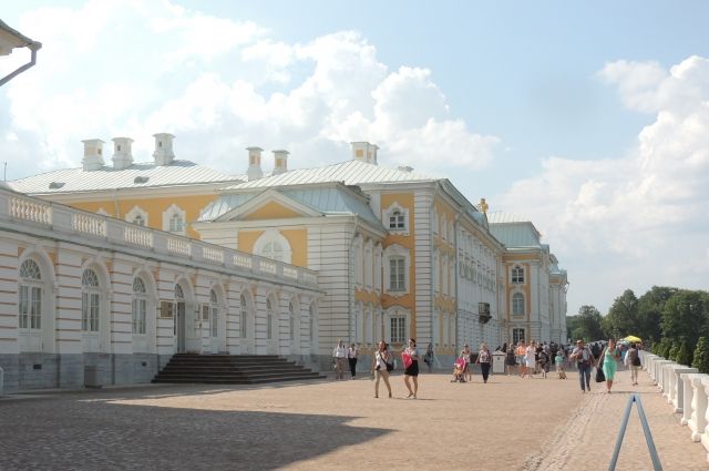 В Петергофе отменили традиционный праздник фонтанов