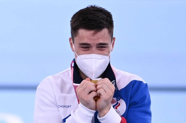 На ОИ гимнаст Никита Нагорный завоевал бронзу в упражнении на перекладине