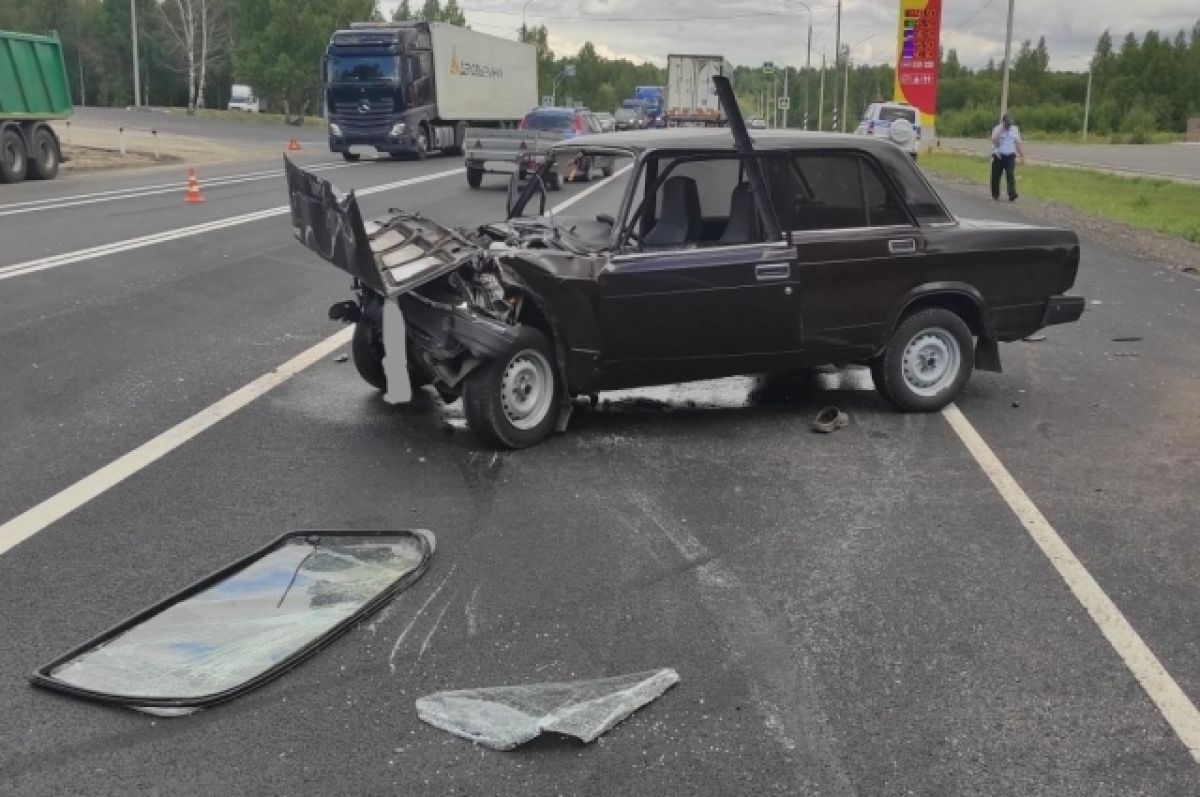 Водителя «семерки» госпитализировали после тройной аварии под Орлом | АиФ  Черноземье