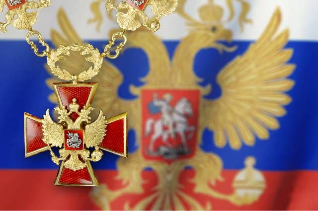 Символы президентской власти — штандарт и знак президента Российской Федерации.