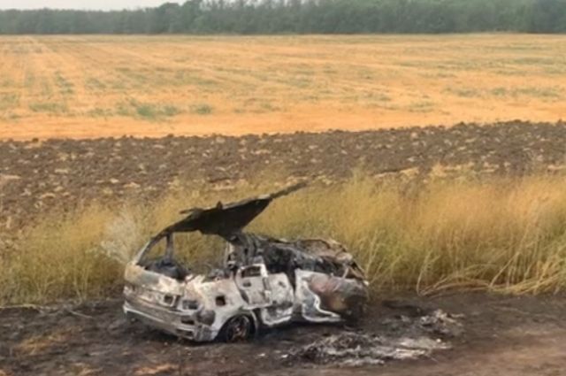 Три человека сгорели в автомобиле в результате ДТП на Дону
