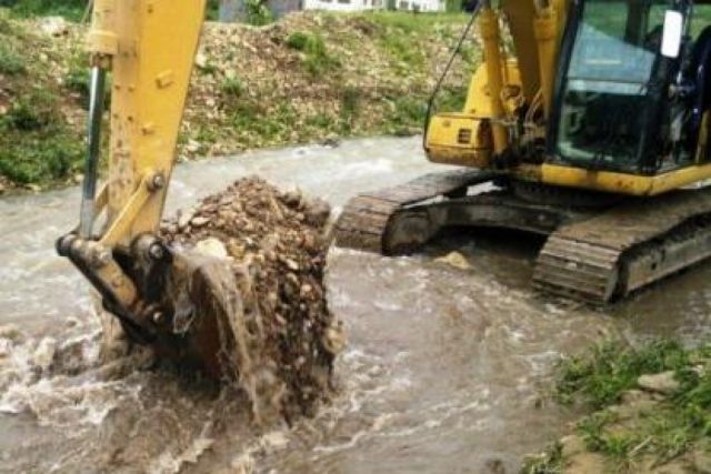 В Туапсинском районе приступили к расчистке русел рек