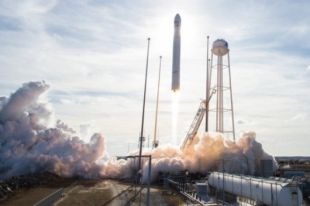 Украинско-американская ракета Antares отправилась к МКС.