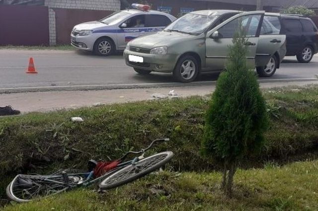 Велосипедист оказался в больницу с ЧМТ в результате ДТП в Унече