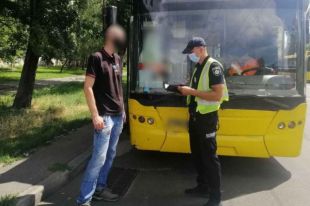 В Киеве водитель троллейбуса работал в состоянии наркотического опьянения