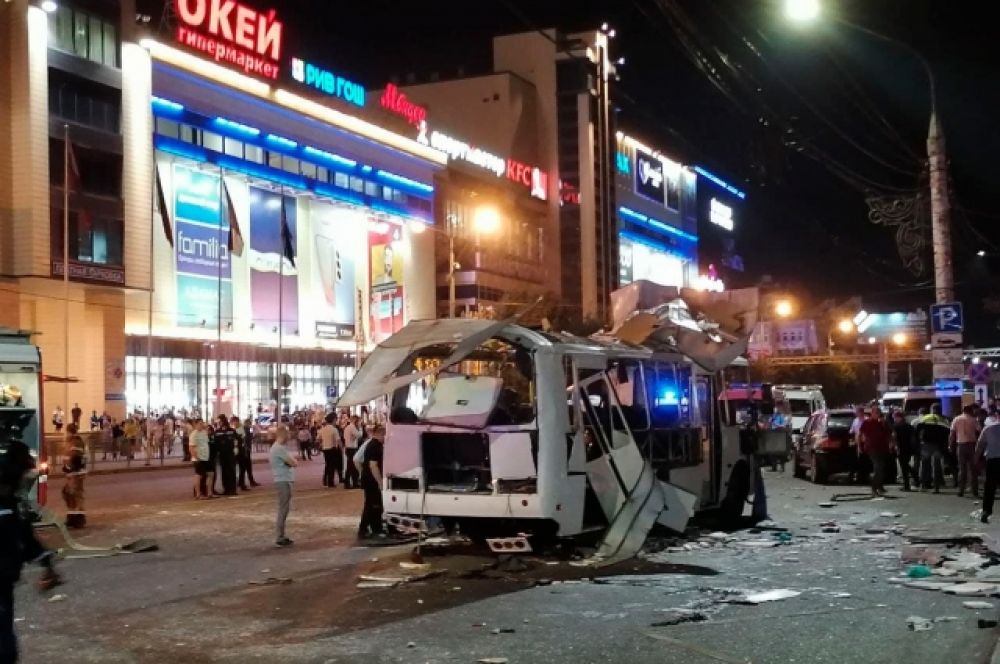 В общей сложности, по последним данным, пострадали 19 человек.