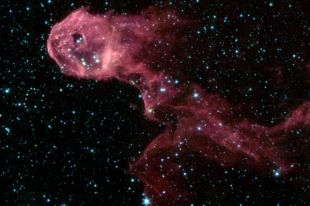 NASA сделала яркий кадр космического облака.