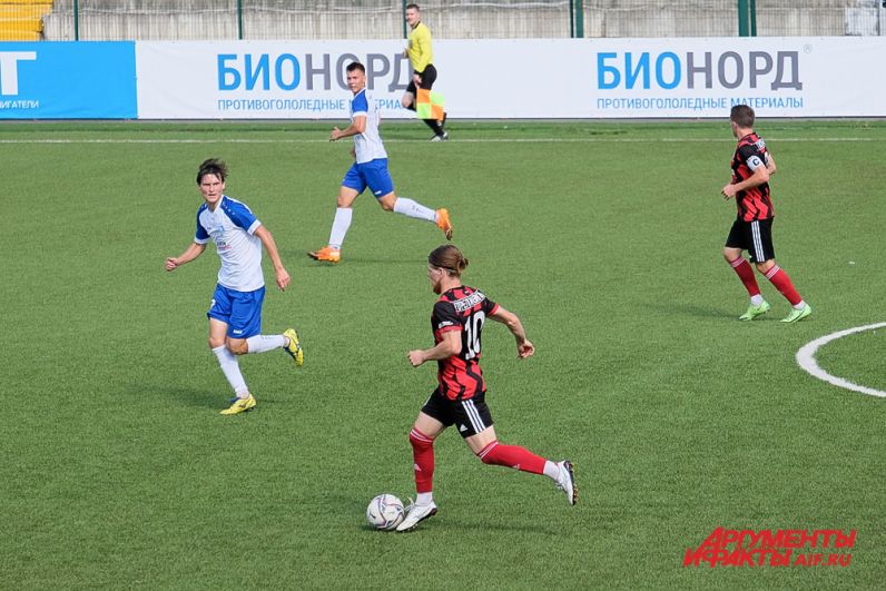 Футбольный матч «Амкар Пермь» – «Лада-Тольятти» в Перми. 