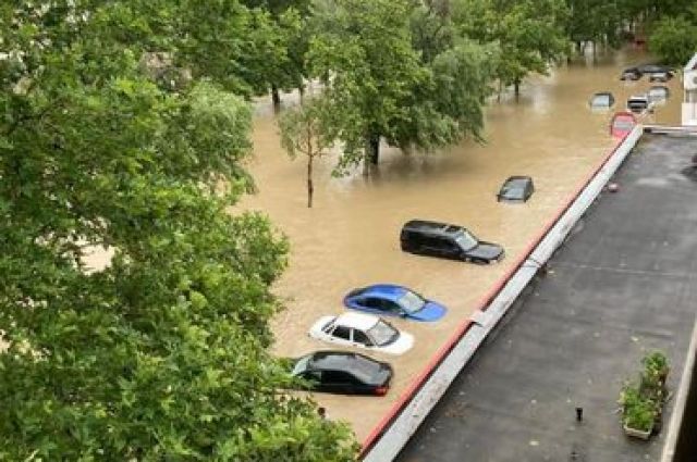 В Керчи начала работу комиссия по оценке ущерба от потопа