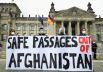 Акция протеста в Берлине против прихода к власти в Афганистане радикального движения «Талибан» (запрещено в РФ)