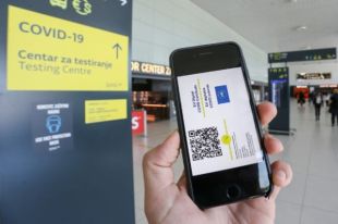 ЕС официально признал украинские COVID-сертификаты.