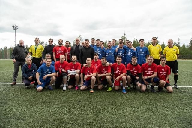 На стадионе «Ноябрьск» состоялся товарищеский матч «Кубок дружбы»