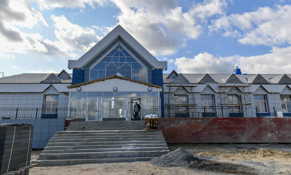 На вокзале ведутся работы, Коротчаево, 2021.