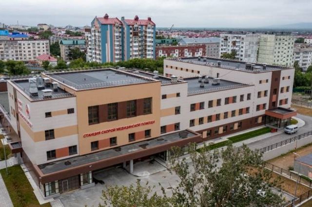 Новое здание по площади в несколько раз превосходит старую станцию скорой помощи.