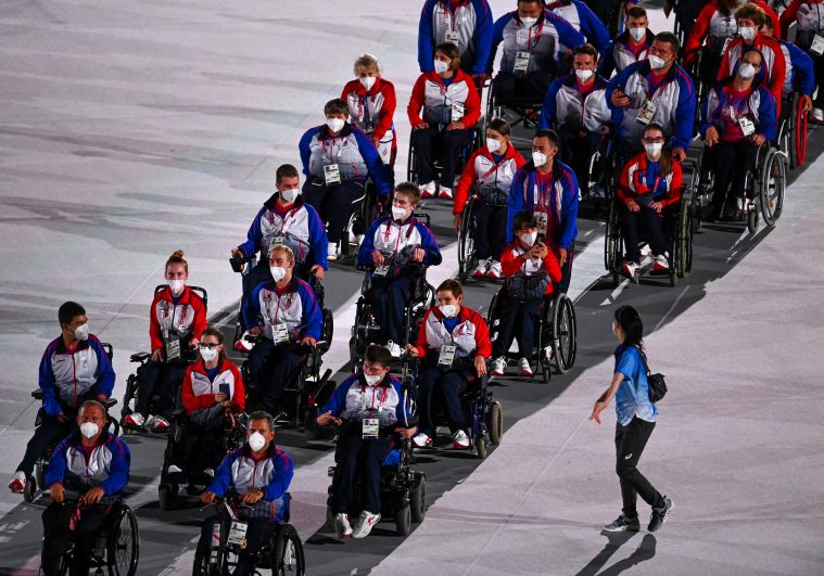 Российские спортсмены на церемонии открытия XVI летних Паралимпийских игр