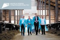 Павел Носков и Сергей Ветошкин побывали на сельхозпредприятиях молочного животноводства.