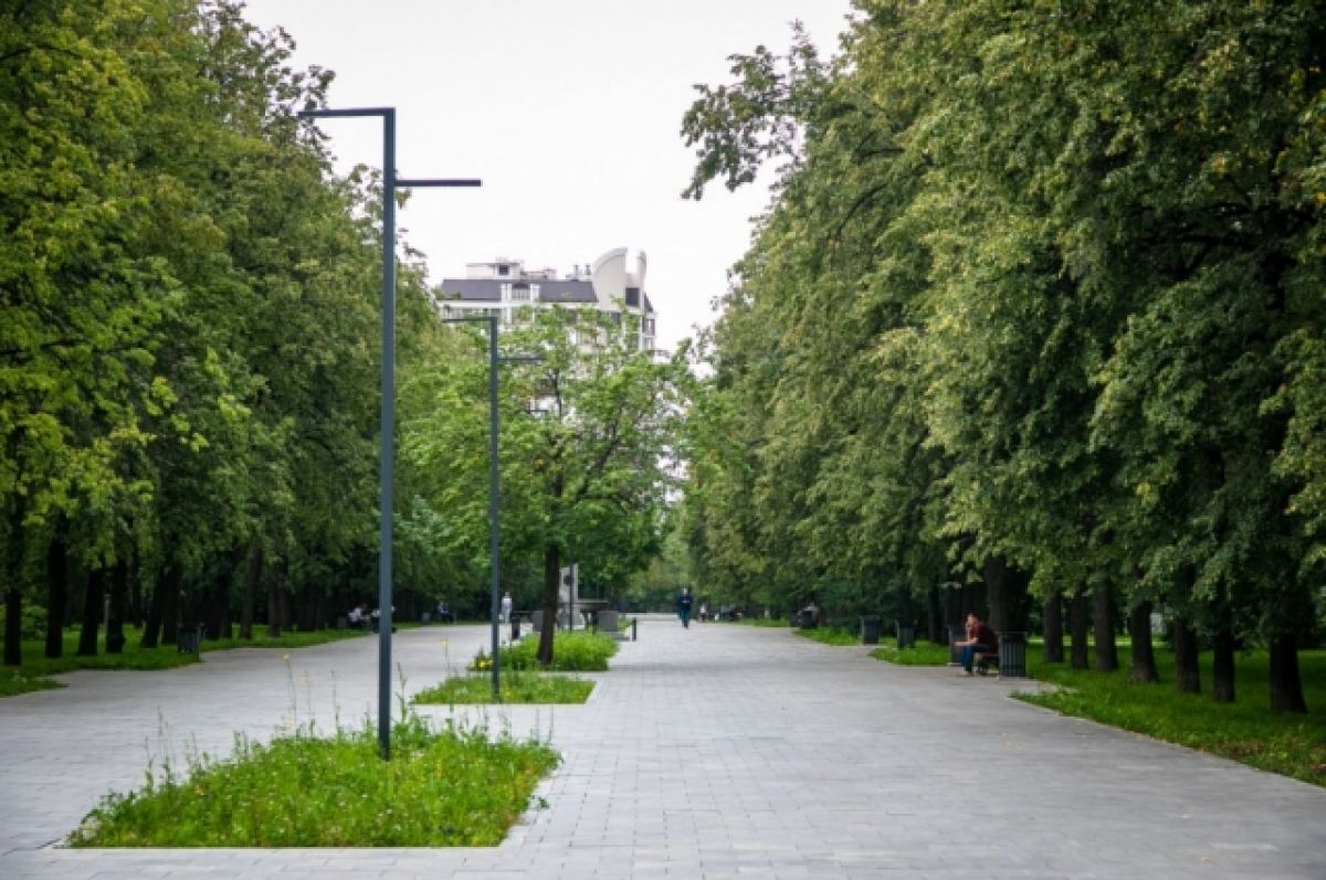 Благоустройство завершается в парке имени XXII Партсъезда в Екатеринбурге