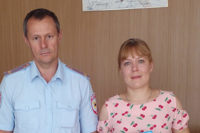 Продавец из Беляевского района получила благодарственное письмо за возвращение покупателю забытого кошелька. 