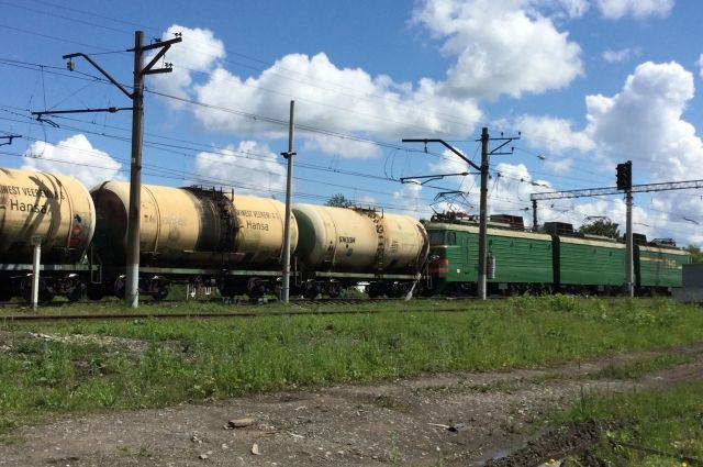 Попавший под поезд в Краснодарском крае подросток лишился обеих ног