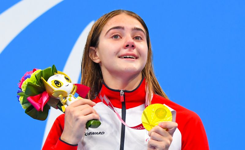 Российская спортсменка Анастасия Гонтарь завоевала золотую медаль в соревнованиях по плаванию на 50 метров вольным стилем среди женщин в классе S10 на XVI Паралимпийских играх в Токио