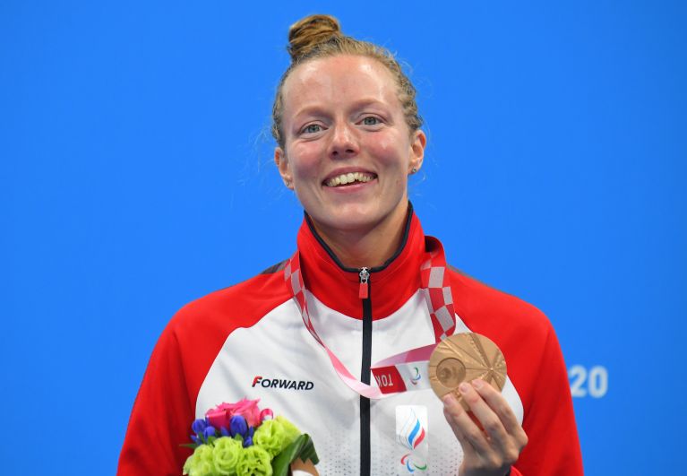 Российская спортсменка Дарья Пикалова завоевала бронзовую медаль в соревнованиях по плаванию на дистанции 100 метров баттерфляем среди женщин в классе S13 на XVI Паралимпийских играх в Токио