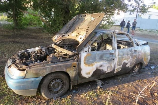 В Медногорске ранее судимый мужчина после ссоры сжег машину бывшей жены.
