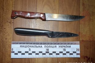 В Винницкой области мужчина зарезал девушку и покончил с собой.
