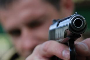 Стрелял в пенсионеров на кладбище: в Одесской области задержали преступника