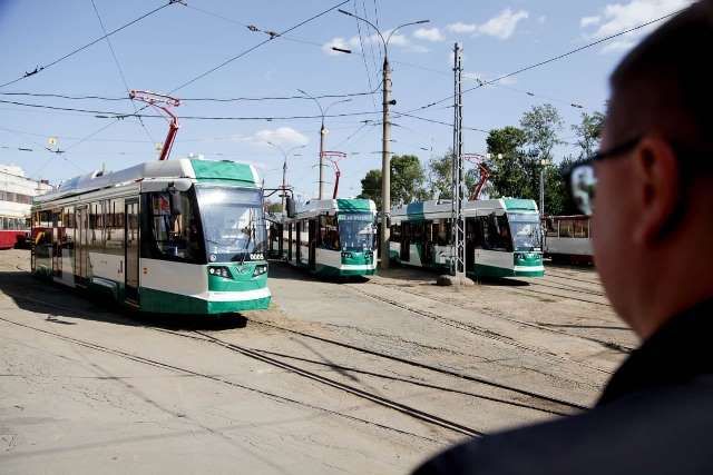 Новые трамваи вышли на маршруты в Челябинске