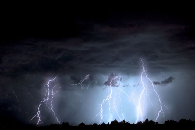 В Краснодарском крае объявлено штормовое предупреждение из-за непогоды